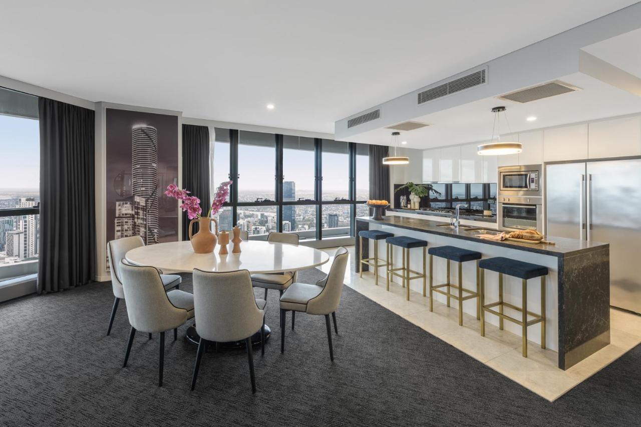 Meriton Herschel Street, Hotel